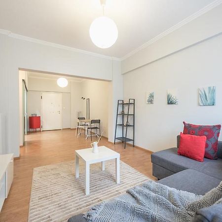 Pame Rentals - Entire Apartment With Free Parking Athén Kültér fotó