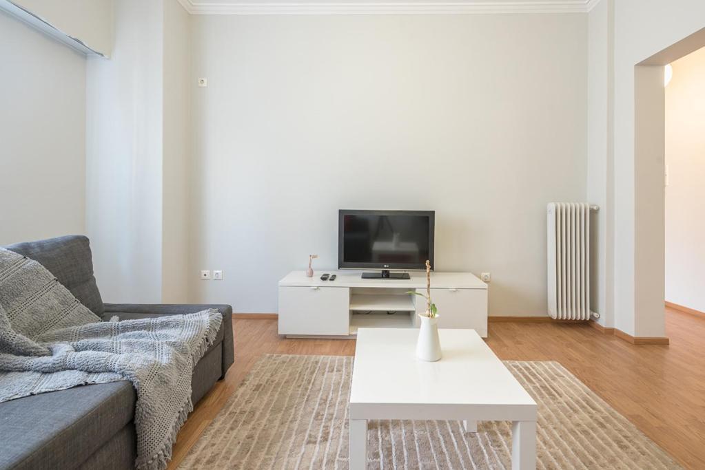 Pame Rentals - Entire Apartment With Free Parking Athén Kültér fotó