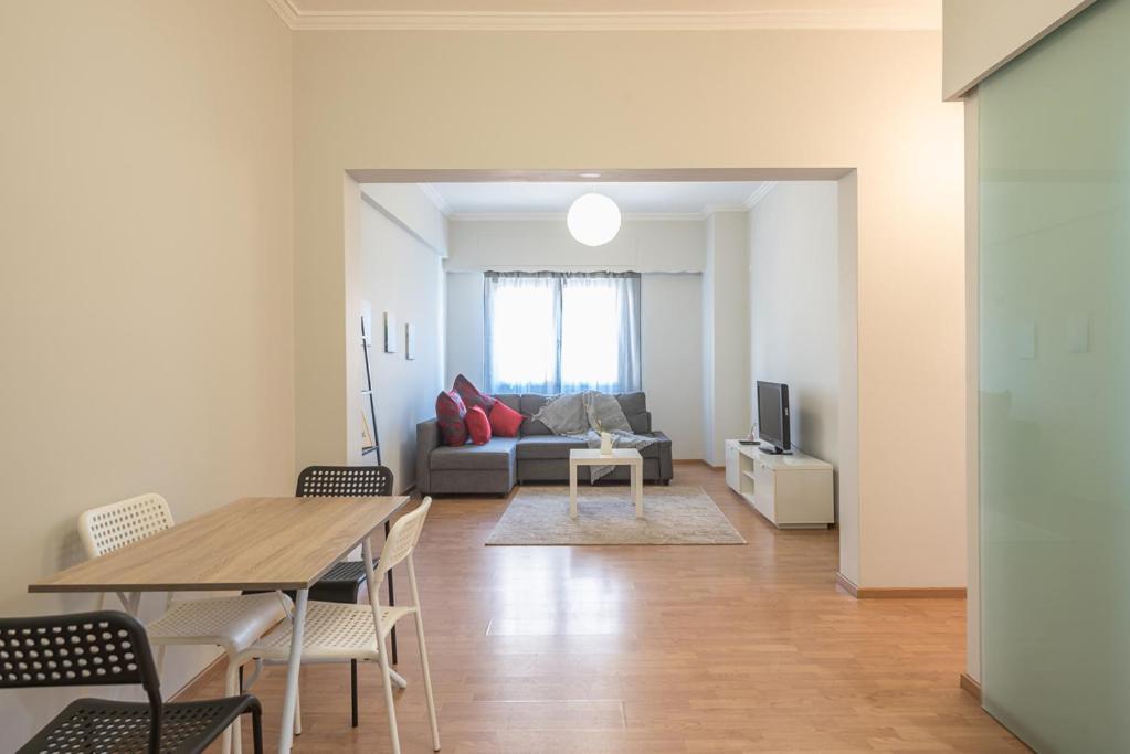 Pame Rentals - Entire Apartment With Free Parking Athén Kültér fotó